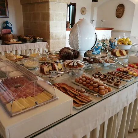 Hotel Masseria Relais Del Cardinale 5*