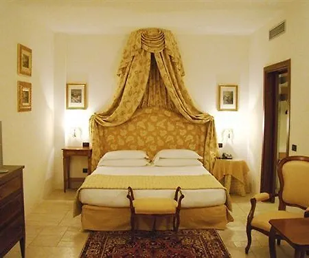 Masseria Relais Del Cardinale Hotel 5*